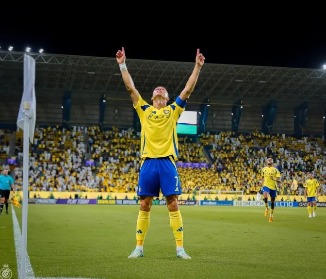 Ronaldo lập siêu phẩm, Al Nassr thắng trận đầu tại AFC Champions League Elite 2024/25