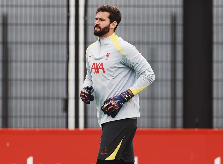 HLV Liverpool báo tin vui của Alisson trước vòng 6 Ngoại hạng Anh