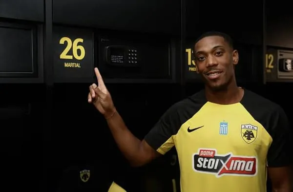 Anthony Martial hạnh phúc trong ngày ra mắt AEK Athens