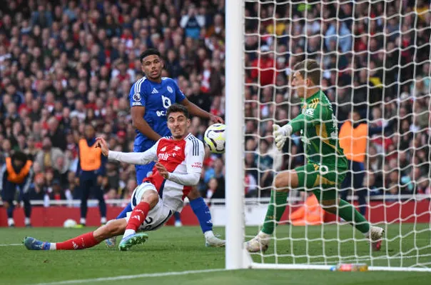 Arsenal 4-2 Leicester - Phút bù giờ khó tin