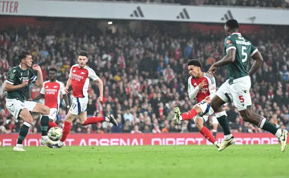 Arsenal 5-1 Bolton- Lần đầu cho Sterling