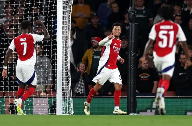 Arsenal tái hiện thành tích ấn tượng sau 92 năm