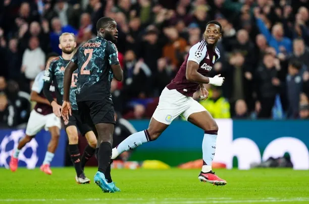 Aston Villa 1-0 Bayern - Ngày về ác mộng của Kane