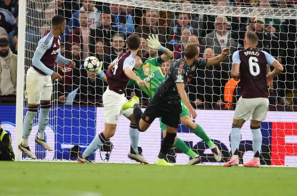 Aston Villa 1-0 Bayern - Ngày về ác mộng của Kane