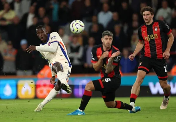 Bournemouth 0-1 Chelsea: Dấu ấn của Sancho