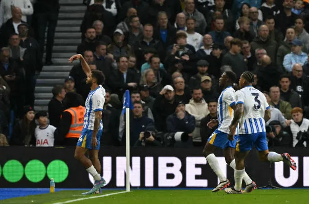 Brighton 3-2 Tottenham - Ngược dòng ngoạn mục