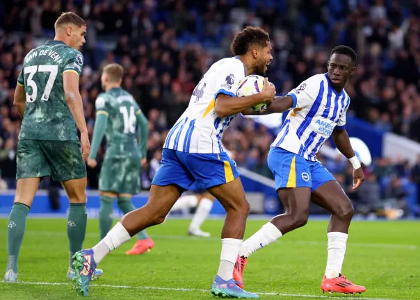 Brighton 3-2 Tottenham - Ngược dòng ngoạn mục