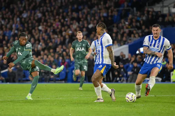 Brighton 3-2 Tottenham - Ngược dòng ngoạn mục