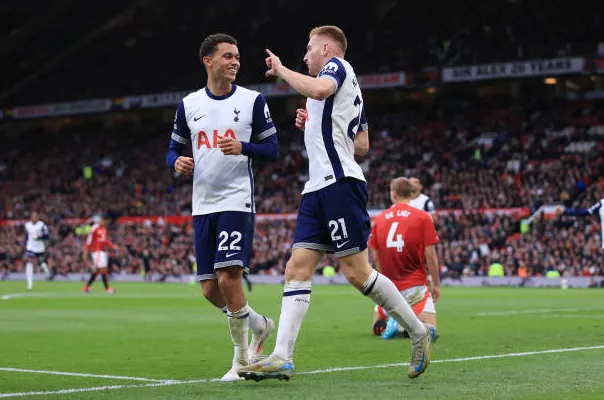 Brighton - Tottenham - Đi dễ khó về