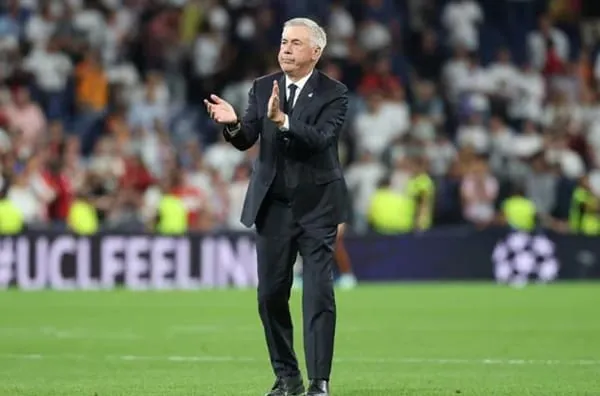 Carlo Ancelotti nói gì sau trận thắng muộn trước Stuttgart?