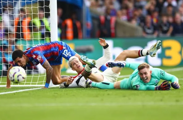 Crystal Palace 0-0 M.U: Lời khẳng định của Henderson