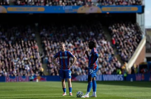 Crystal Palace - M.U: Cái dớp Selhurst Park