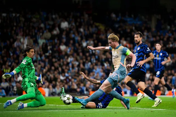 Sau Rodri nghỉ hết mùa, Pep báo tin xấu về De Bruyne