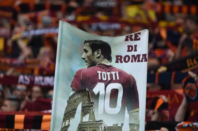 Francesco Totti & thứ tình yêu bất diệt dành cho Roma