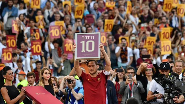 Francesco Totti & thứ tình yêu bất diệt dành cho Roma