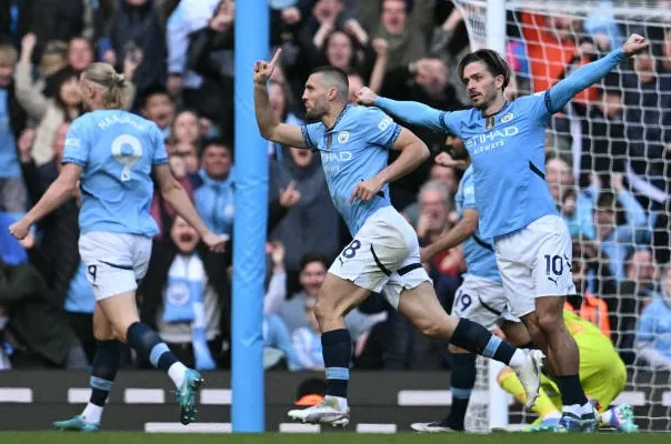 Haaland lại tịt ngòi, Man City thắng nhọc Fulham