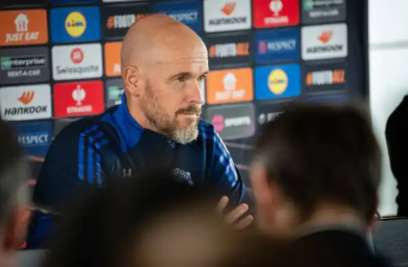 HLV Ten Hag chỉ trích Europa League