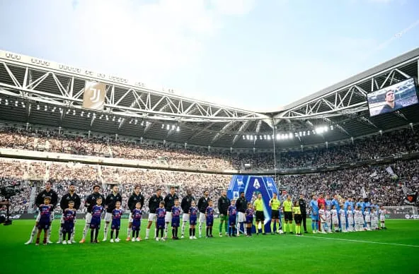 Juventus 0-0 Napoli: Conte mất ngôi đầu