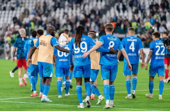 Juventus 0-0 Napoli: Conte mất ngôi đầu