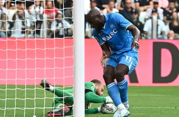 Juventus 0-0 Napoli: Conte mất ngôi đầu