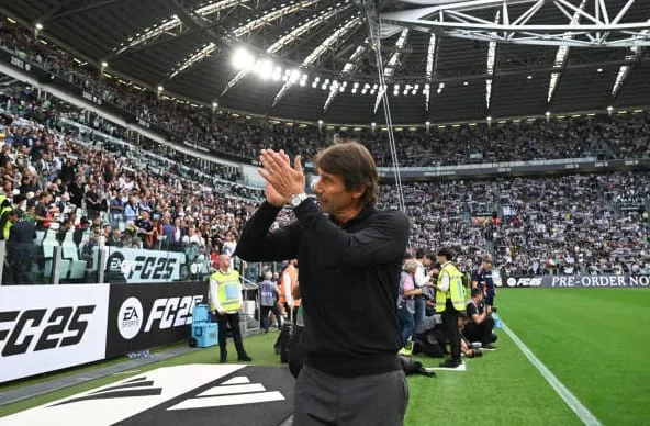 Juventus 0-0 Napoli: Conte mất ngôi đầu