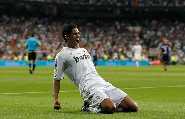 6 khoảnh khắc đáng nhớ nhất sự nghiệp của Varane