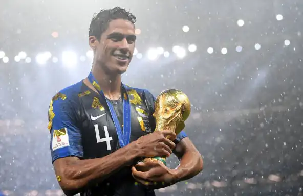 6 khoảnh khắc đáng nhớ nhất sự nghiệp của Varane