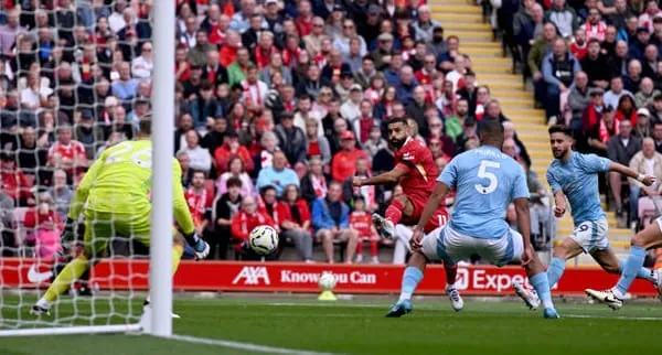 Liverpool 0-1 Nottingham: Slot vỡ mộng