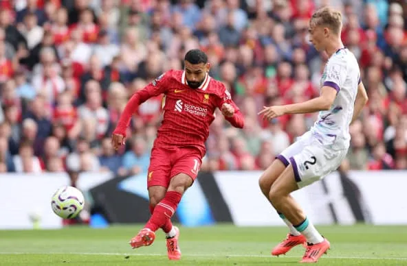 Liverpool 3-0 Bournemouth: Gửi lửa tới Etihad