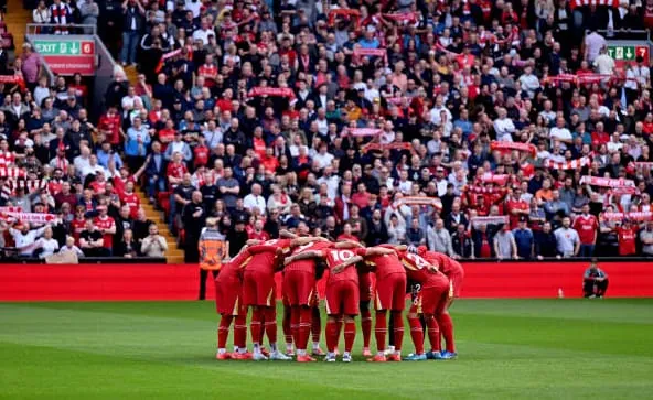 Liverpool 3-0 Bournemouth: Gửi lửa tới Etihad