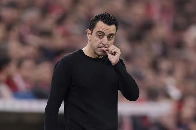 Luis Enrique chỉ trích lối chơi của Barca dưới thời Xavi