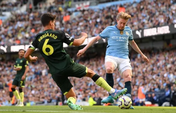 Man City 2-1 Brentford: Không thể cản ‘quái vật’