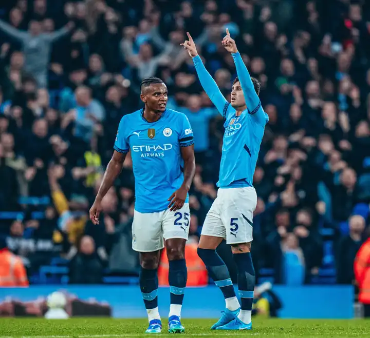 Phân tích Man City 2-2 Arsenal: Pep Guardiola đã “nghĩ ít” tới mức kỳ quặc