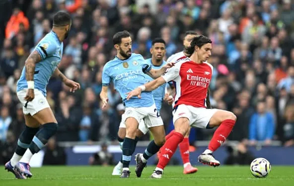 Man City 2-2 Arsenal: Vàng rơi phút 98