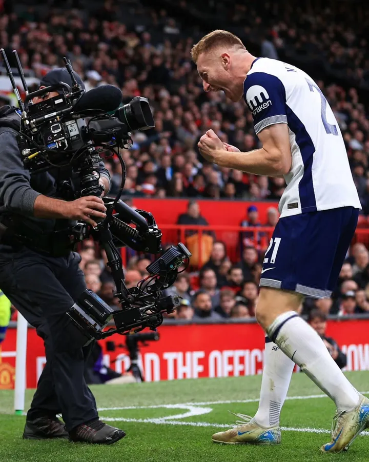 Man United 0-3 Tottenham - Dejan Kulusevski kéo sập Old Trafford