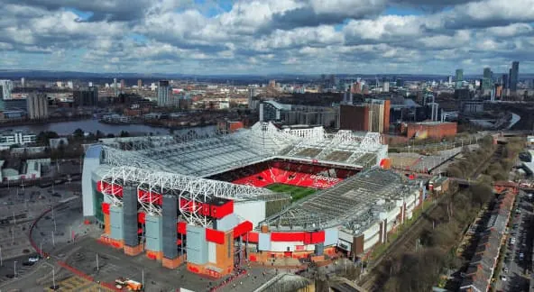 M.U sẵn sàng dỡ bỏ sân Old Trafford