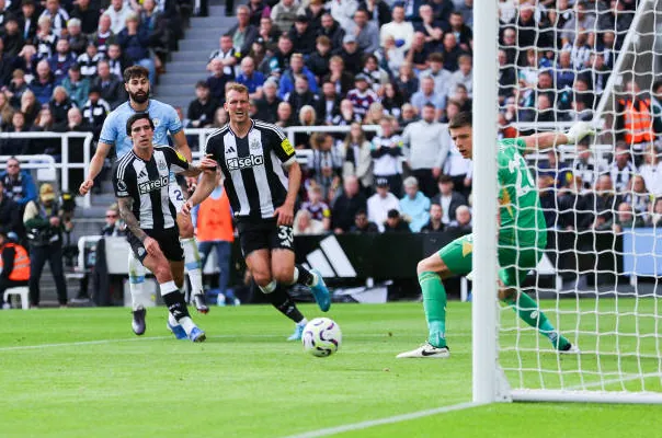 Newcastle 1-1 Man City - Bài toán khó của Pep