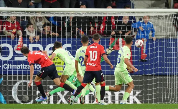 Osasuna 4-2 Barcelona - Tâm phục khẩu phục