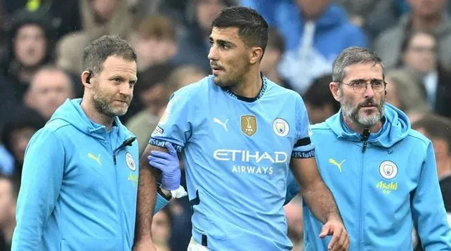 Cầu thủ Man City không lo ngại dính chấn thương tương tự Rodri