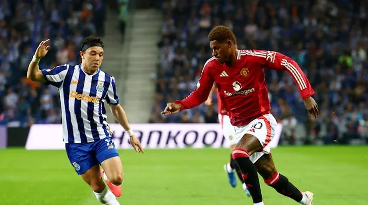 Rashford bị rút ra nghỉ chỉ sau 45 phút