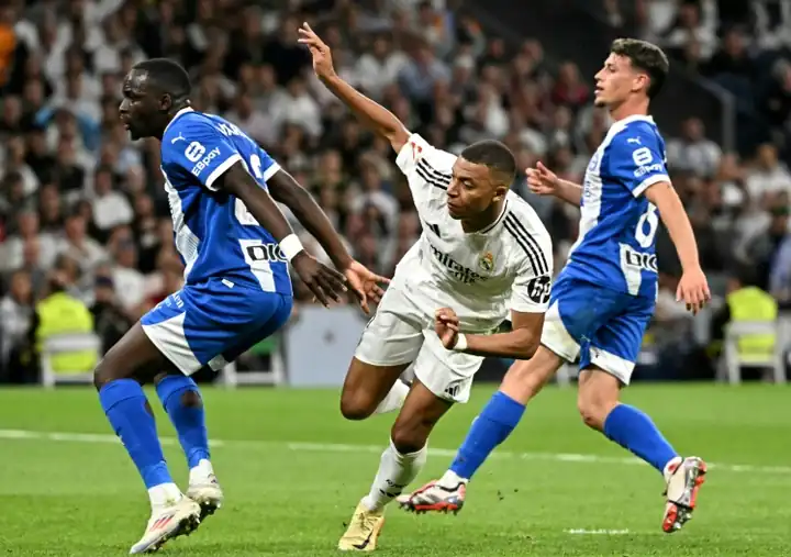 Real Madrid 3-2 Alaves: Đẳng cấp Kylian Mbappe!