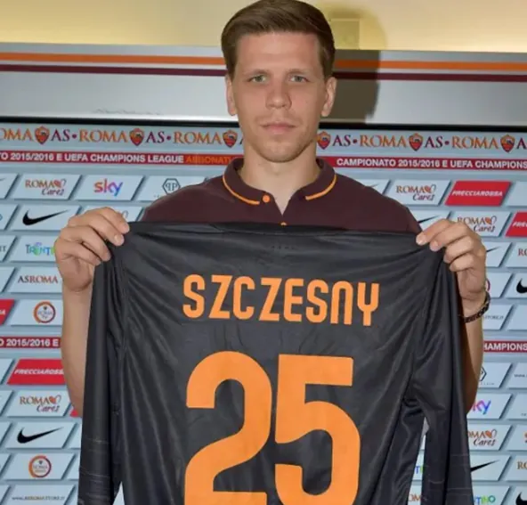 Vượt qua kiểm tra y tế, Szczesny chốt số áo tại Barca