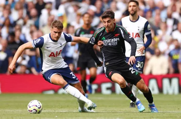 Tottenham 0-1 Arsenal: Khác biệt từ bóng chết