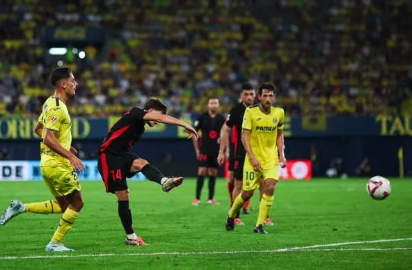 Villarreal 1-5 Barcelona: Mãn nhãn