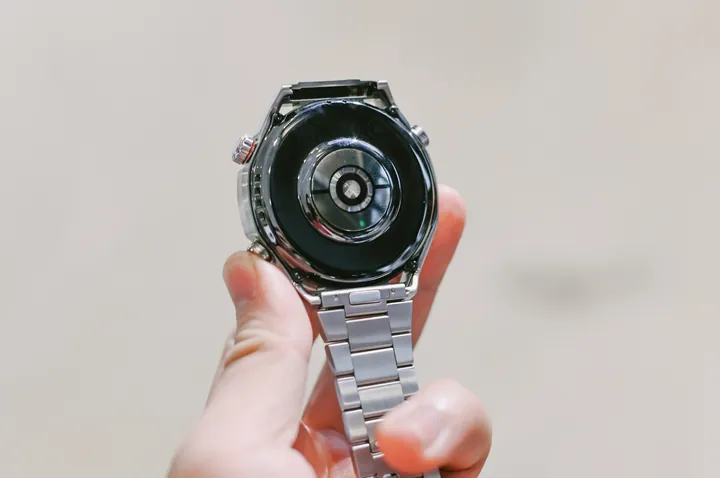 Đồng hồ Huawei đắt ngang Apple Watch Ultra 2