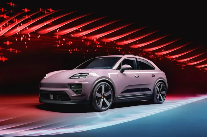 Chủ xe Porsche Macan ở Mỹ được sạc xe miễn phí